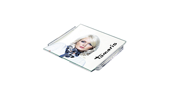 Plastic and glass cash trays