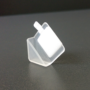 CORNER MOUNT WITH SELF ADHESIVE FINGER TAB, FOR 3 MM THICKNESS