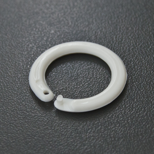 PLASTIČNI OVALNI PRSTEN SA KLIK ZATVARANJEM, UNUTRAŠNI D 15 MM