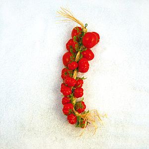 TOMATOES GARLAND