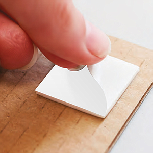 DOUBLE ADHESIVE FOAM DROPS 24X24X1,6 MM, 20 PADS / SHEET